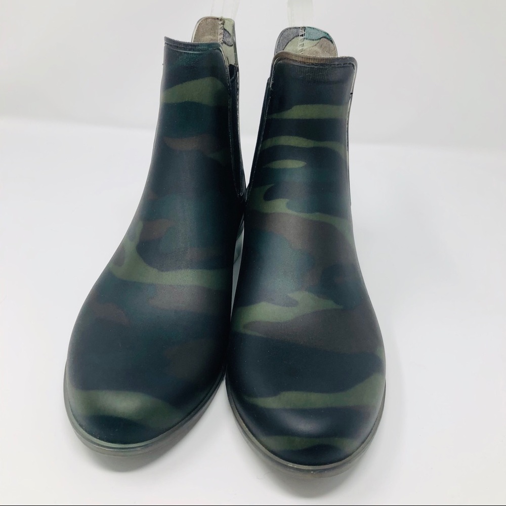 J Crew Camouflage Camo Ankle Chelsea Rain Boots 8